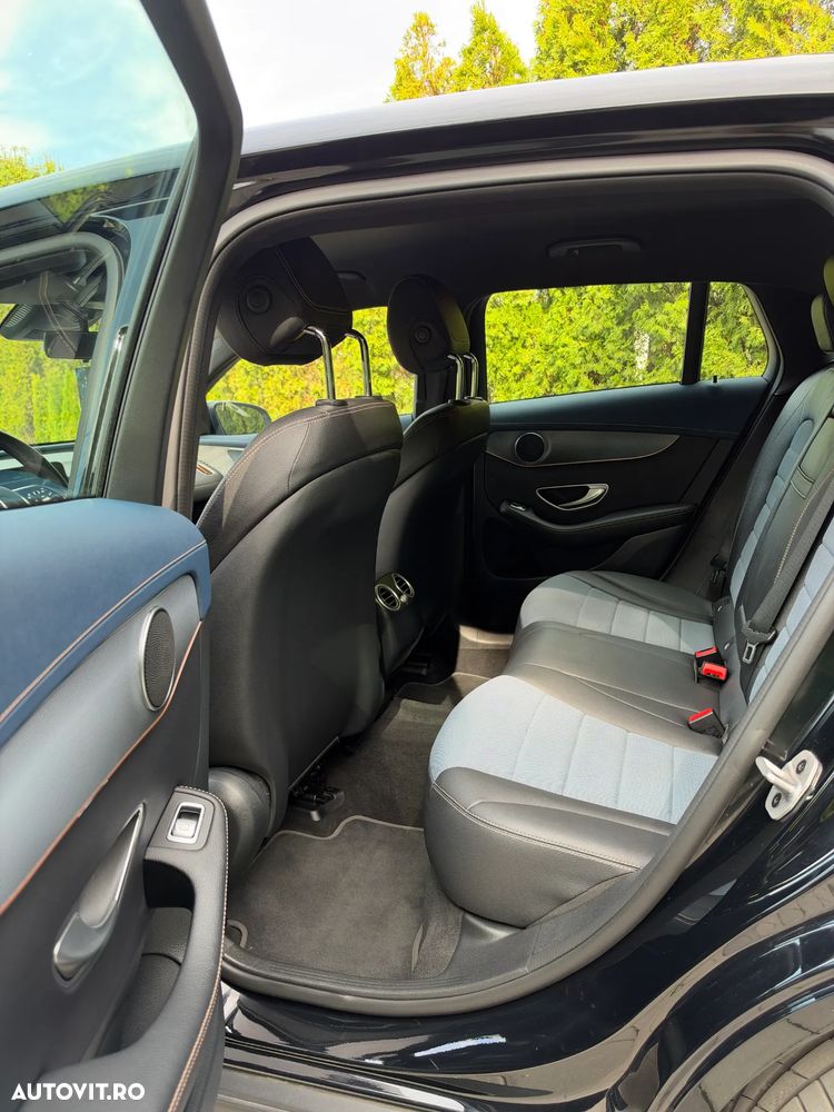 Mercedes-Benz EQC 400 4MATIC - 25