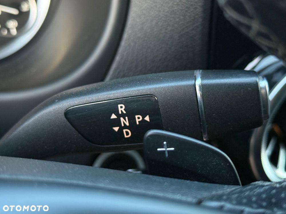 Mercedes-Benz Vito - 21