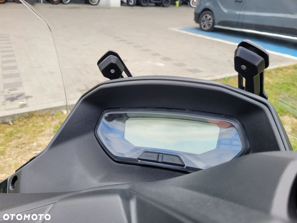 Kymco Skytown - 13