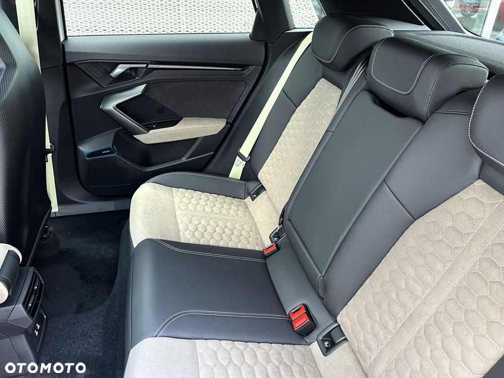 Audi RS3 Sportback TFSI Quattro S tronic - 28