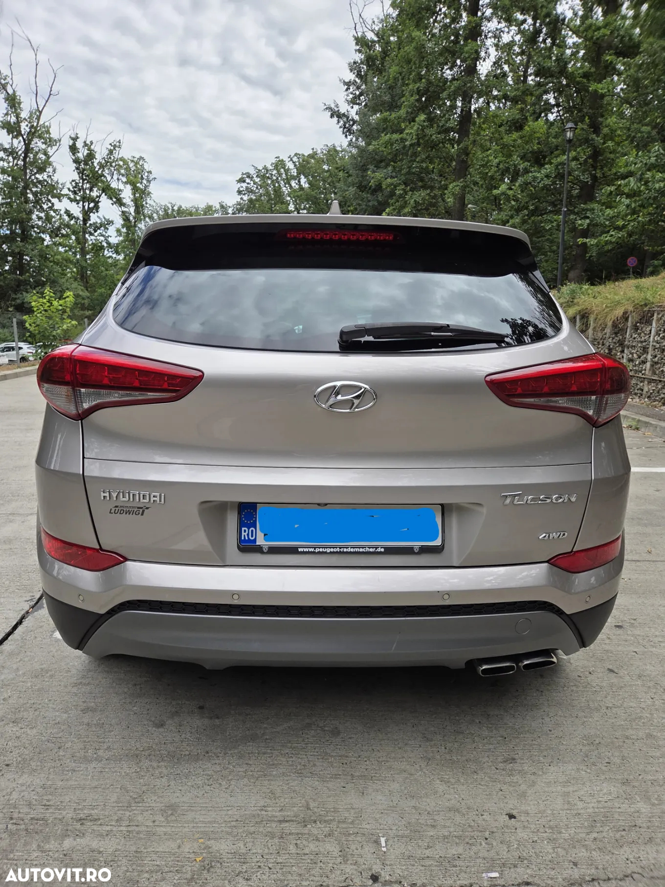 Hyundai Tucson 2.0 CRDI 4WD Automatik Style - 7