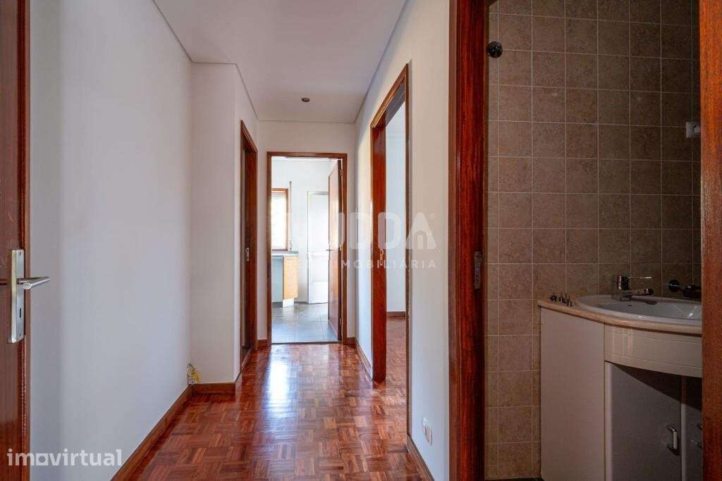 Apartamento T4 com Garagem | Família ou Investimento | Viva no Centro, - Grande imagem: 2/24