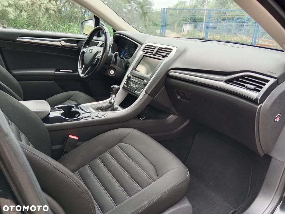 Ford Mondeo - 10