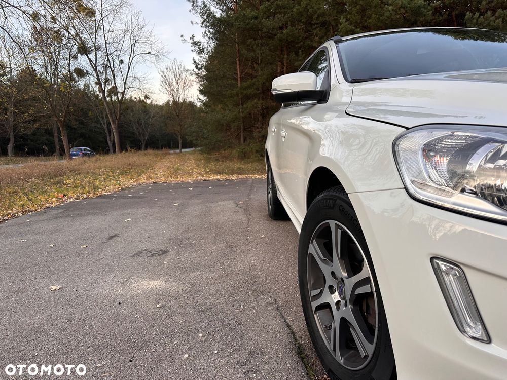 Volvo XC 60 D4 Momentum - 8