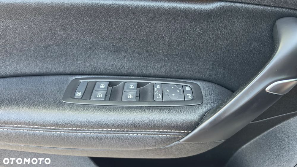 Renault Megane ENERGY dCi 130 INTENS - 28