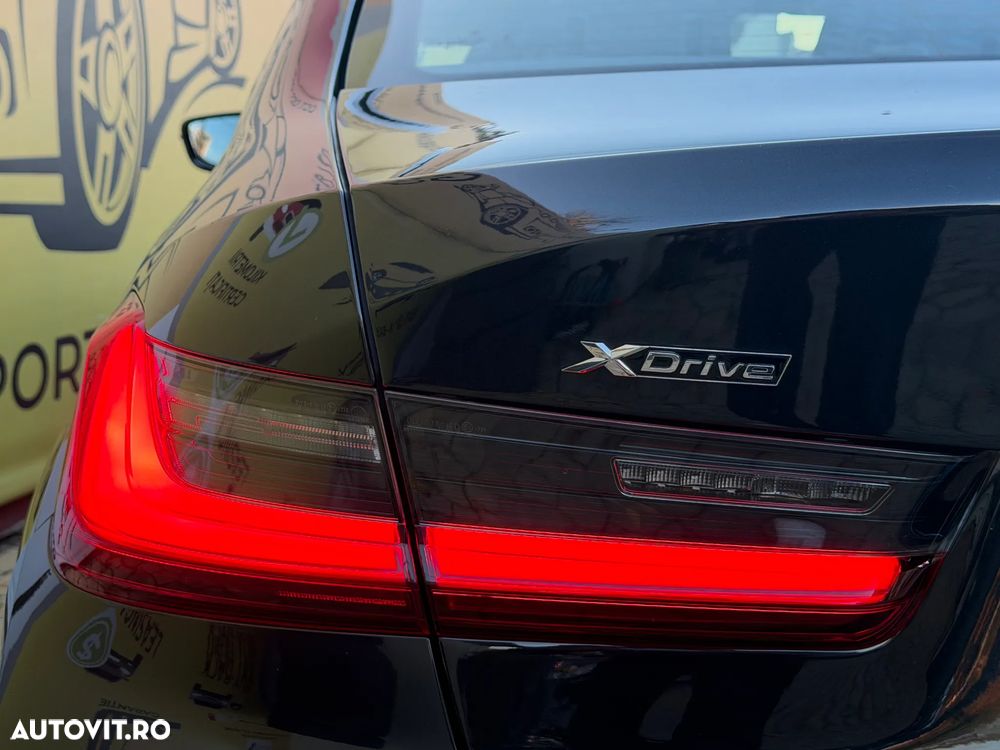 BMW Seria 3 330e xDrive Aut. M Sport - 12