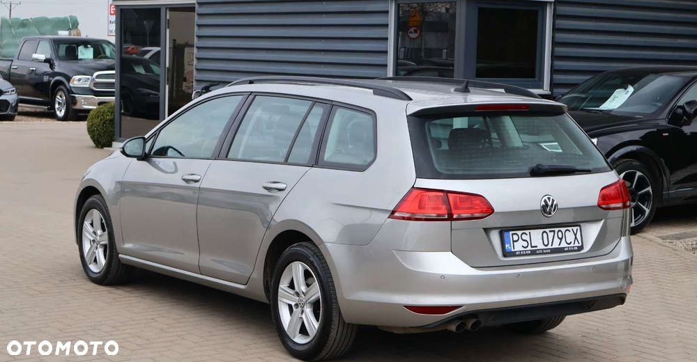 Volkswagen Golf - 8