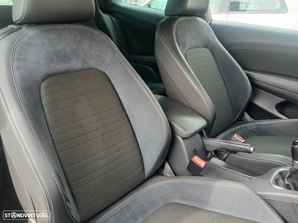 VW Scirocco 2.0 TDI Sport - 23
