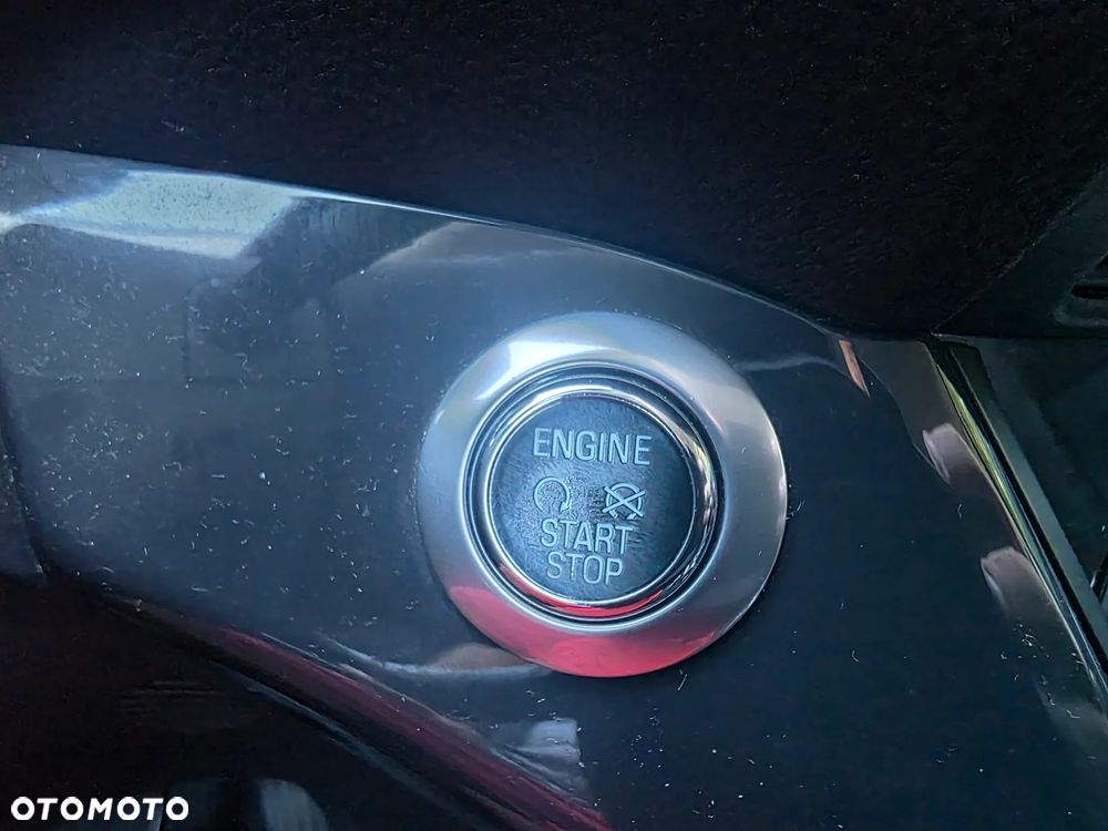 Ford Kuga 1.5 EcoBoost 2x4 Titanium - 16