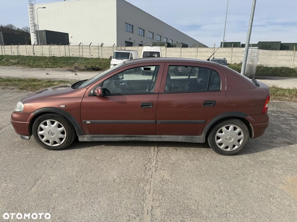 Opel Astra - 2