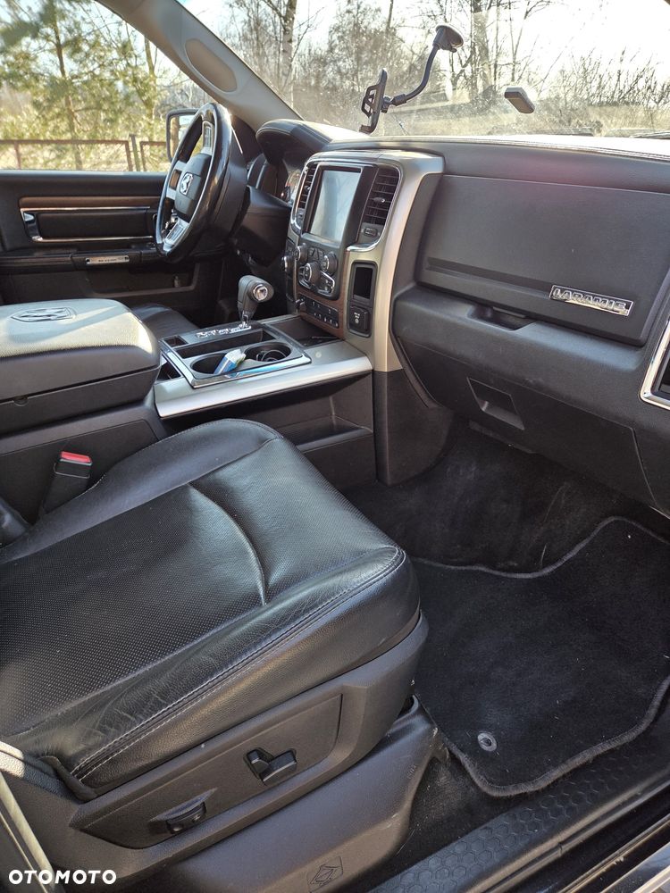Dodge RAM - 4