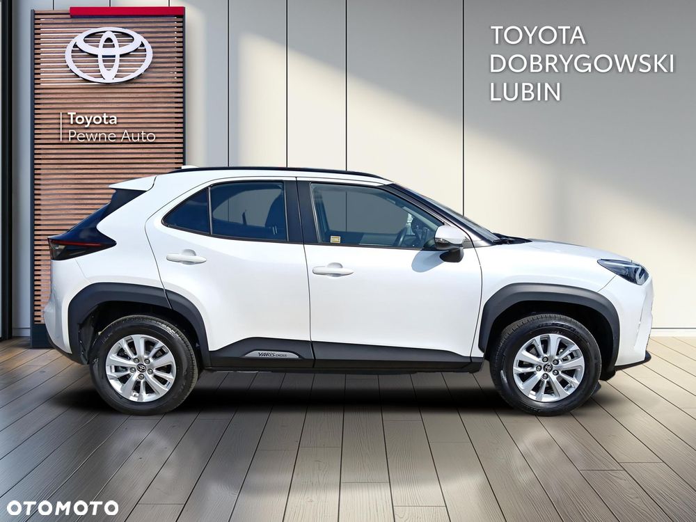 Toyota Yaris Cross Hybrid 1.5 Comfort 4x4 - 6