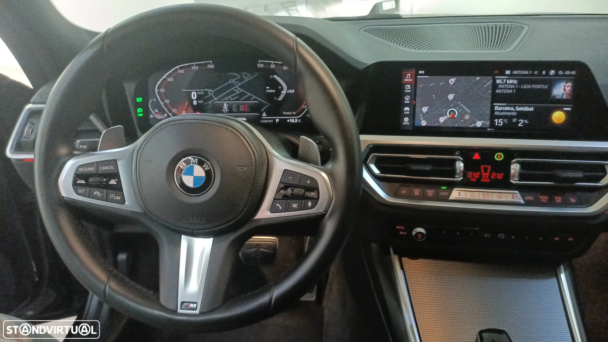 BMW 320 i Touring Pack Desportivo M - 12
