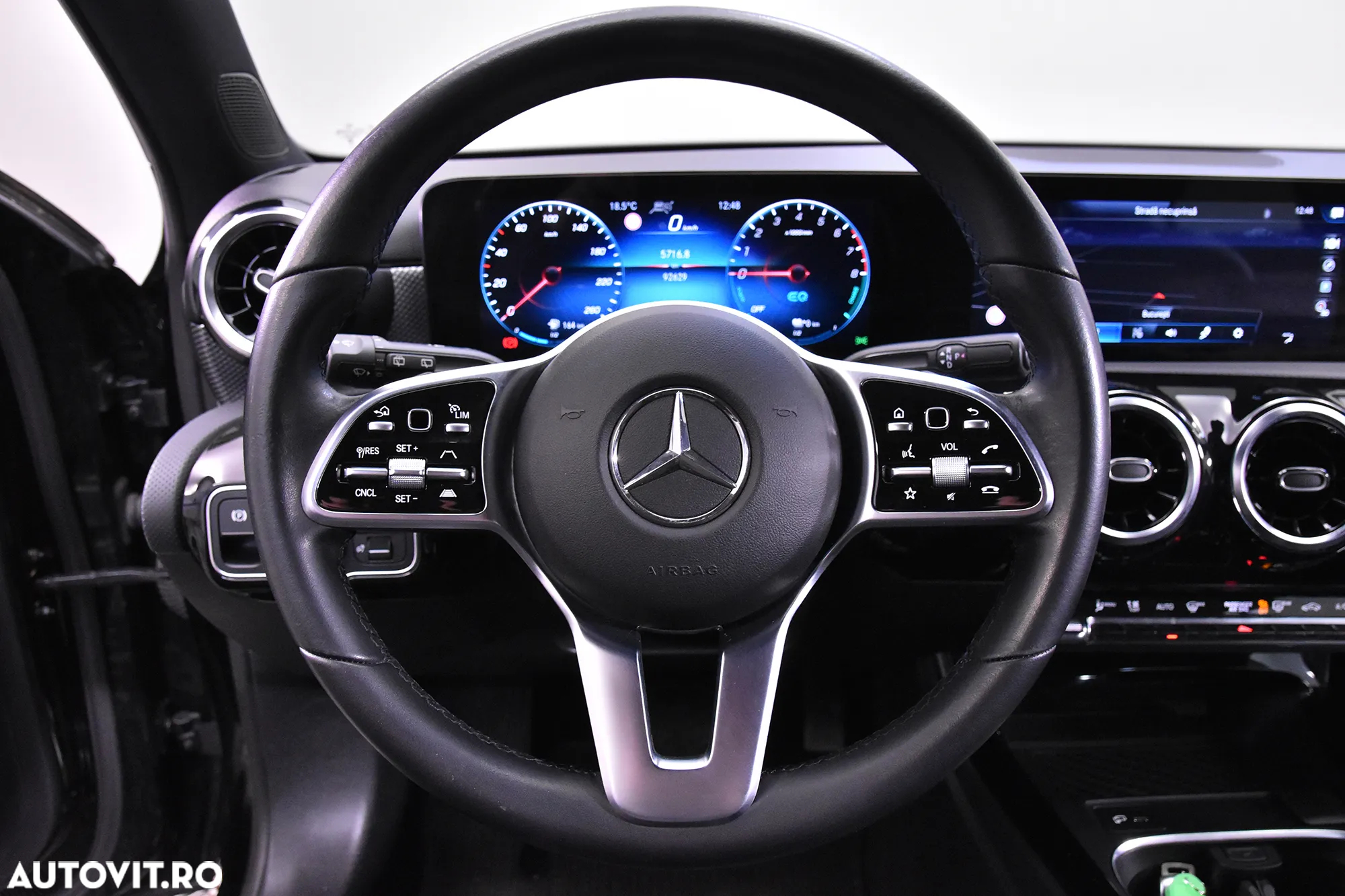Mercedes-Benz A - 16