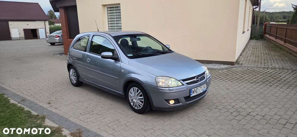 Opel Corsa 1.2 16V Cosmo - 7