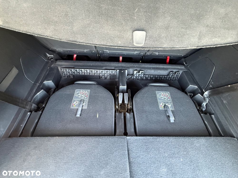 Peugeot 5008 BlueHDi 130 EAT8 GT - 24