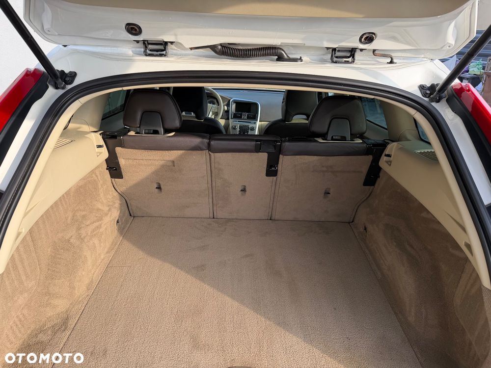 Volvo XC 60 - 21