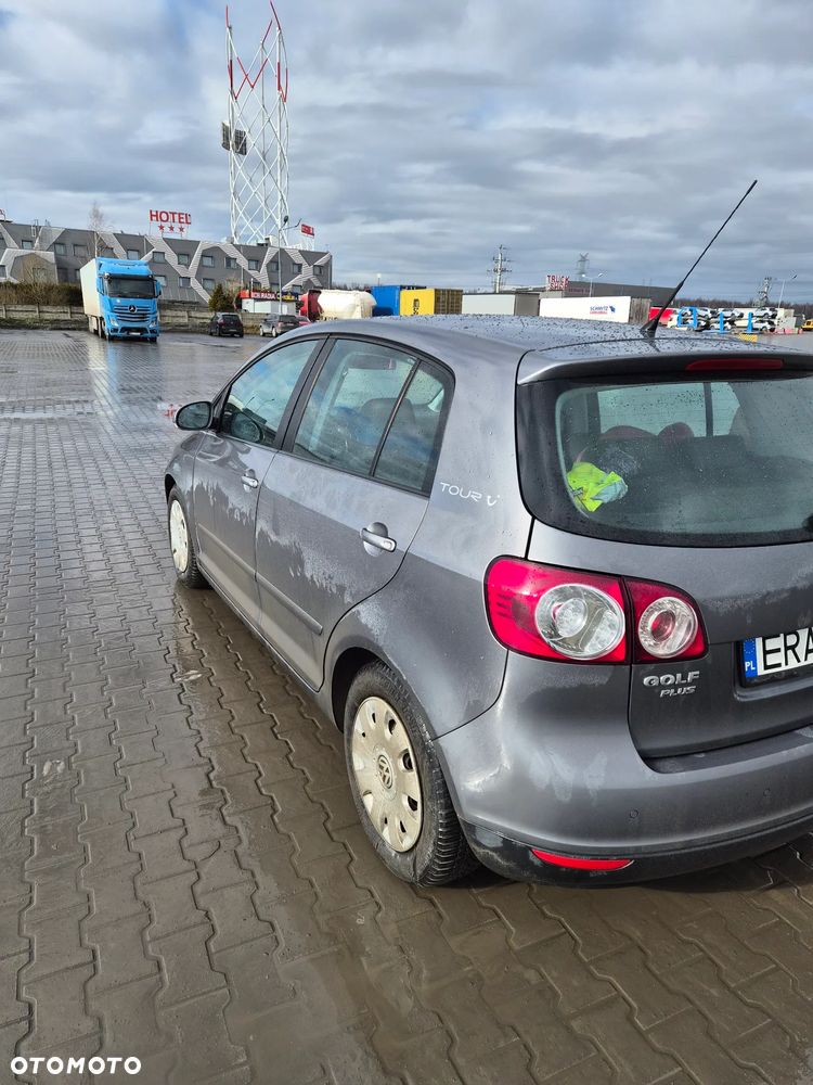 Volkswagen Golf Plus 1.9 TDI Tour - 3