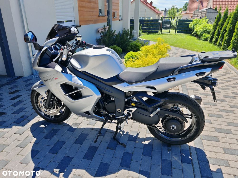 Triumph Sprint - 2