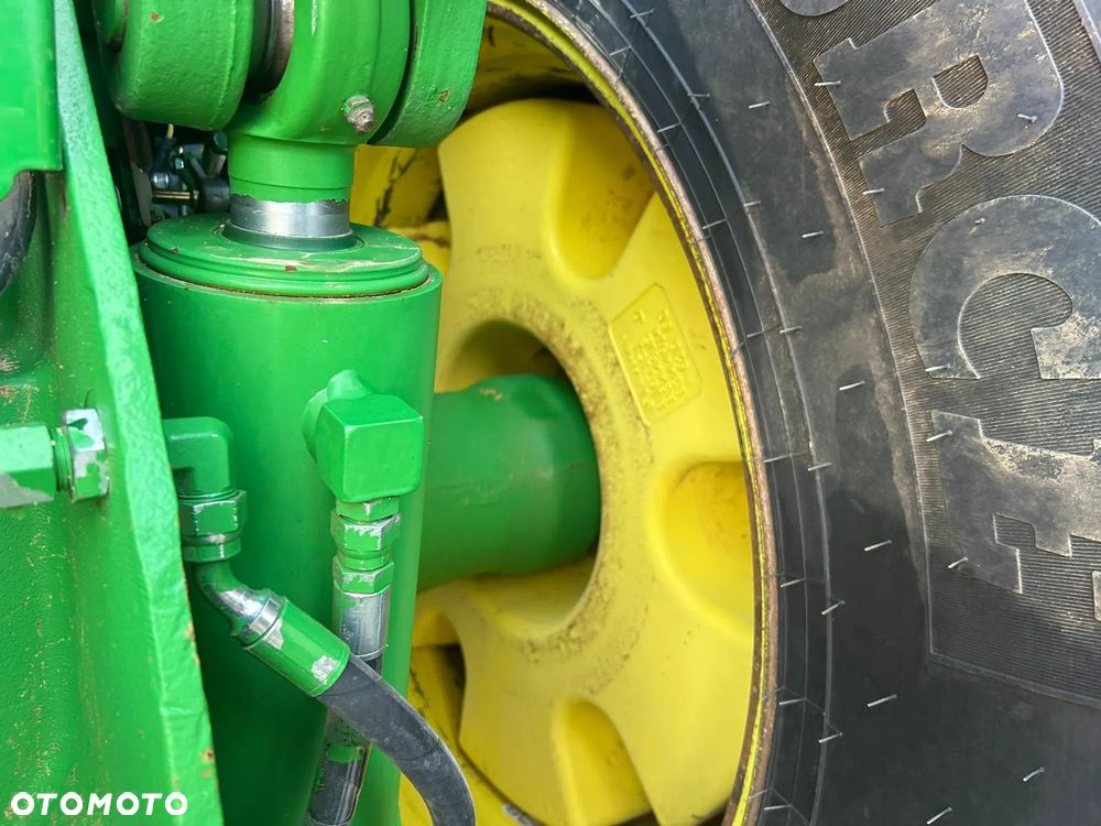 John Deere 8310R - 12