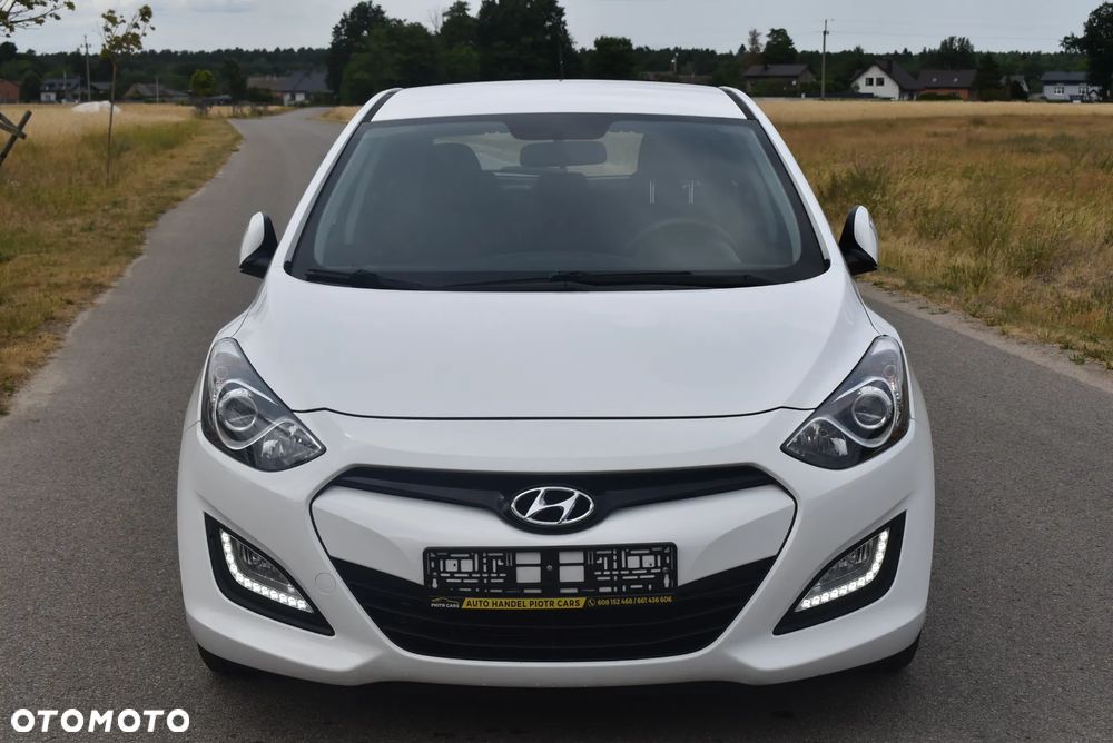 Hyundai i30 1.4 Fifa World Cup Edition - 16