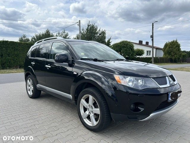 Mitsubishi Outlander 2.0 DID Intense + - 1
