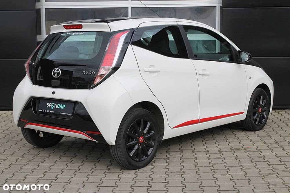 Toyota Aygo - 13
