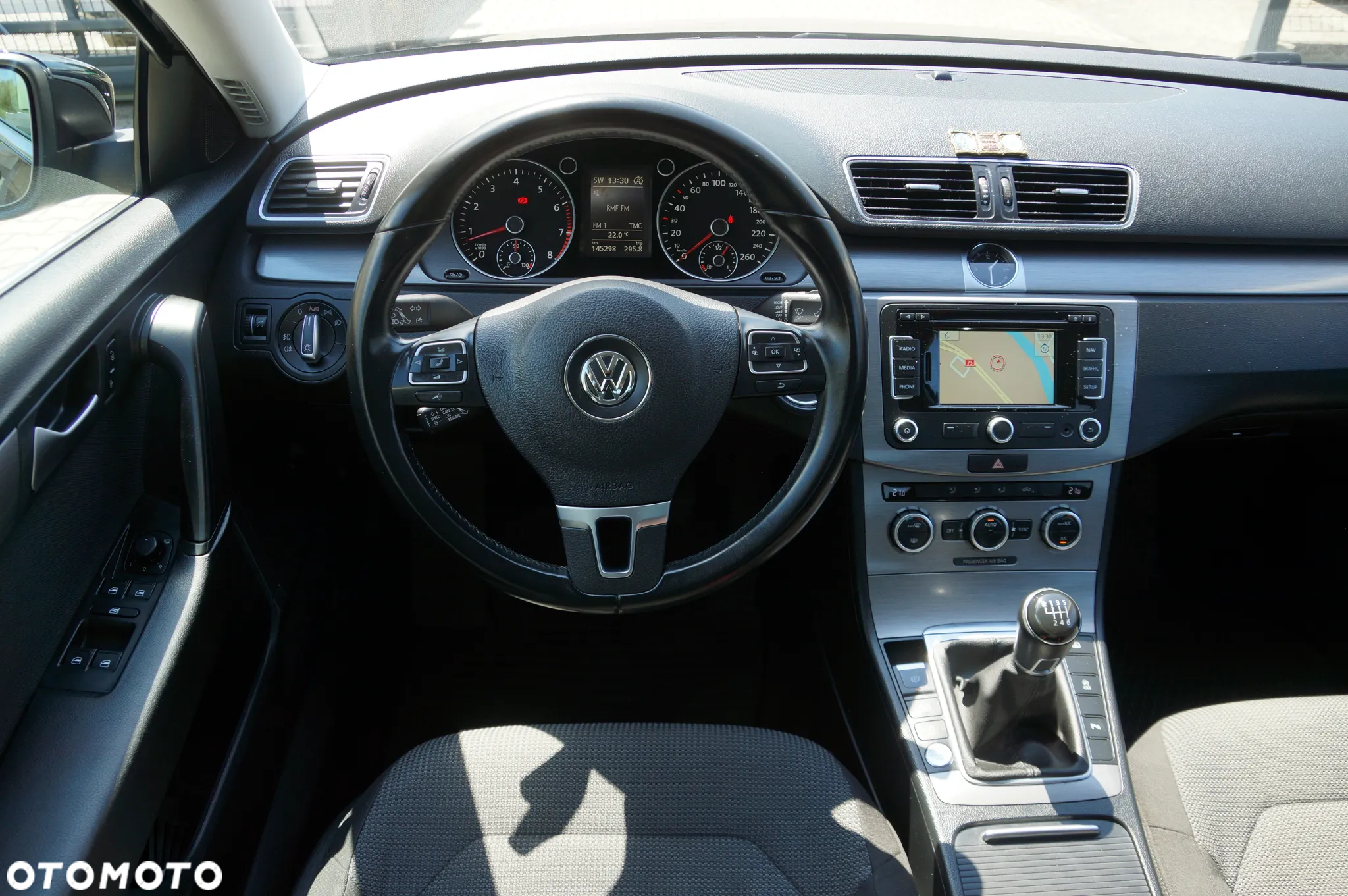 Volkswagen Passat 1.4 TSI BMT Comfortline - 12
