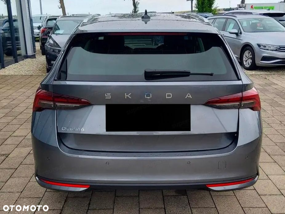 Skoda Octavia 2.0 TDI Selection DSG - 4
