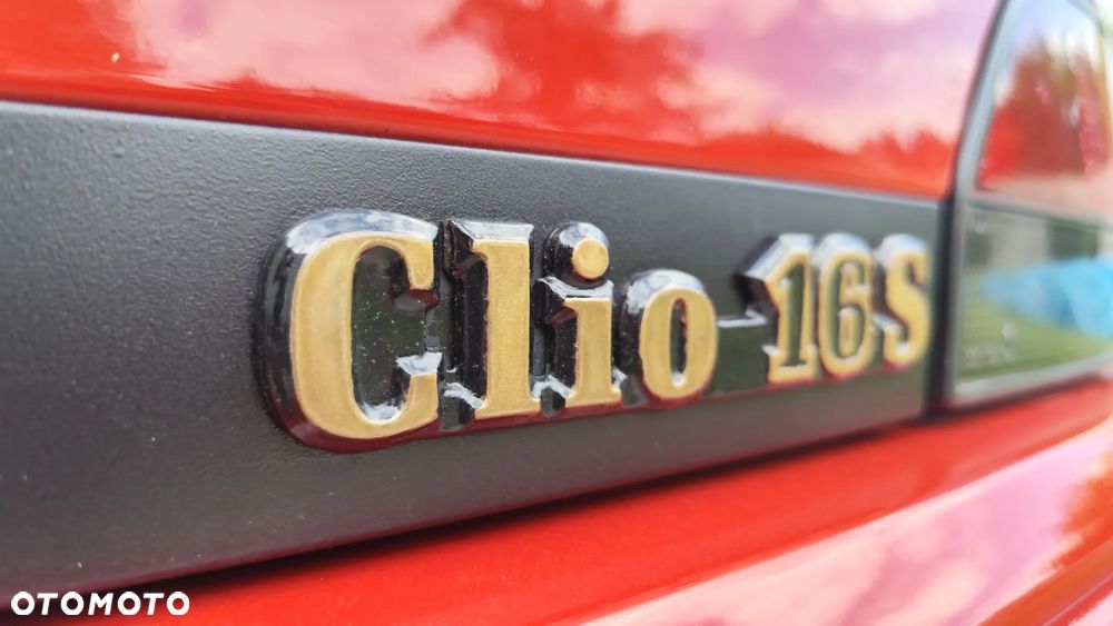 Renault Clio - 23