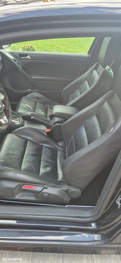 Volkswagen Golf 2.0 GTI DSG - 11