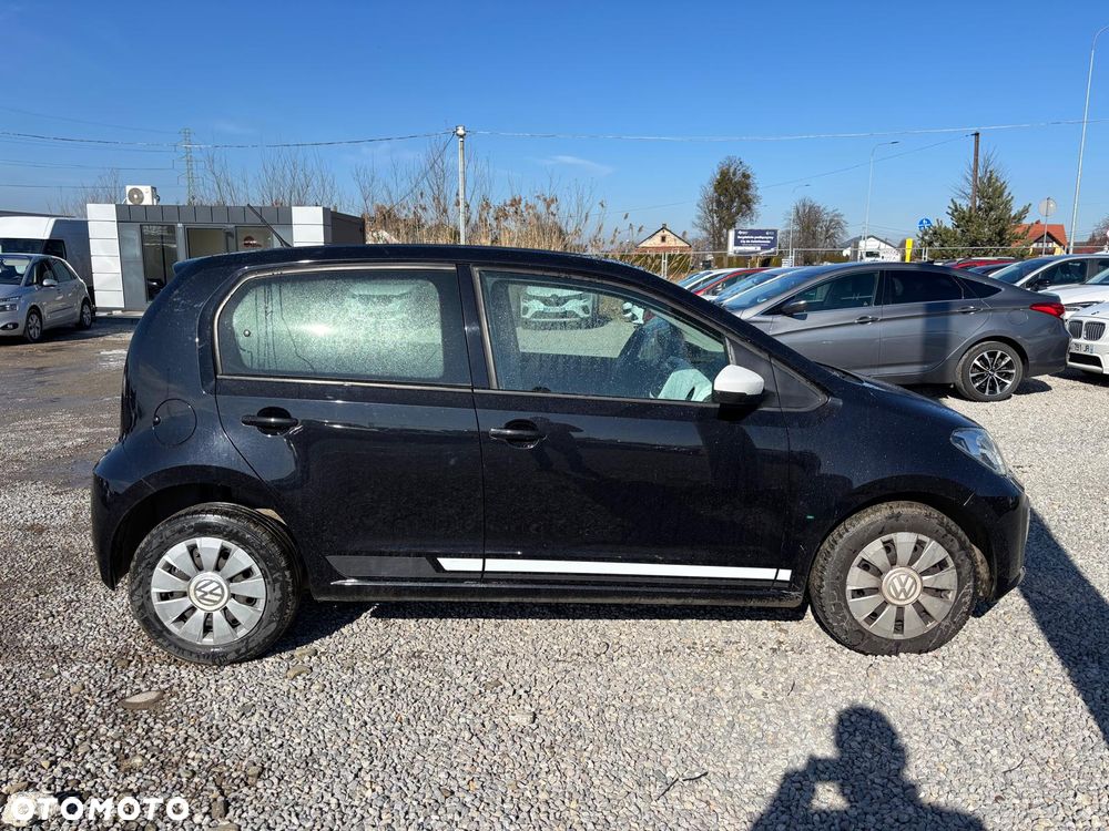 Volkswagen up! move - 5