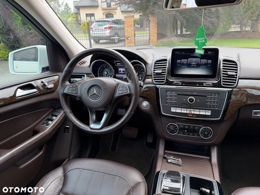 Mercedes-Benz GLE - 20