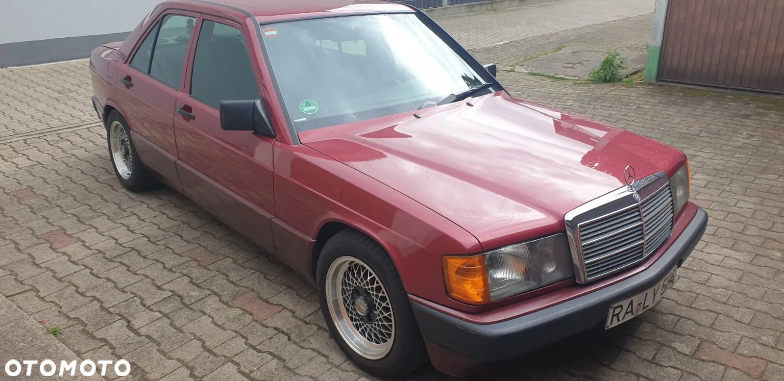 Mercedes-Benz W201 (190) - 5