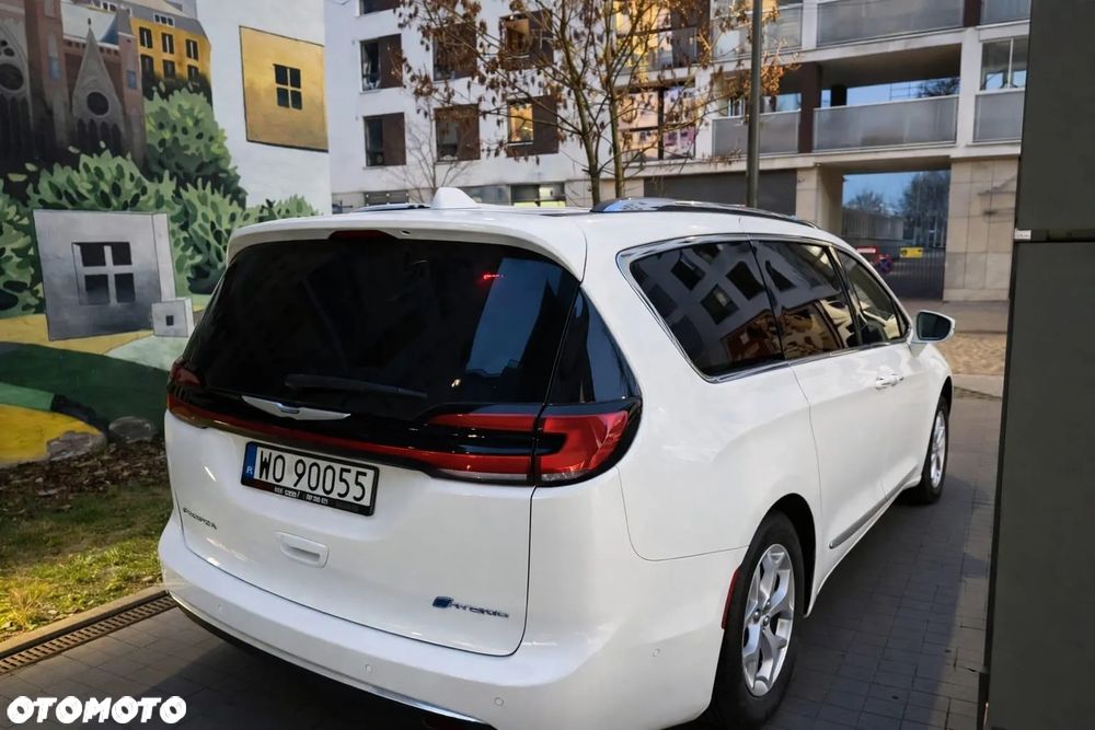Chrysler Pacifica - 7