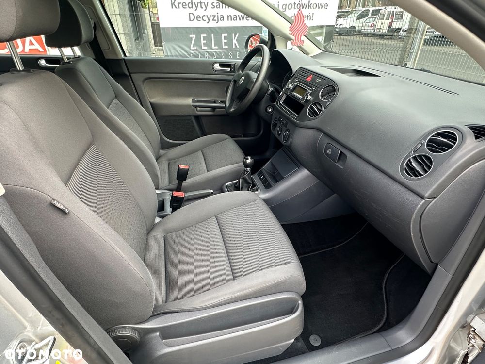 Volkswagen Golf Plus - 25