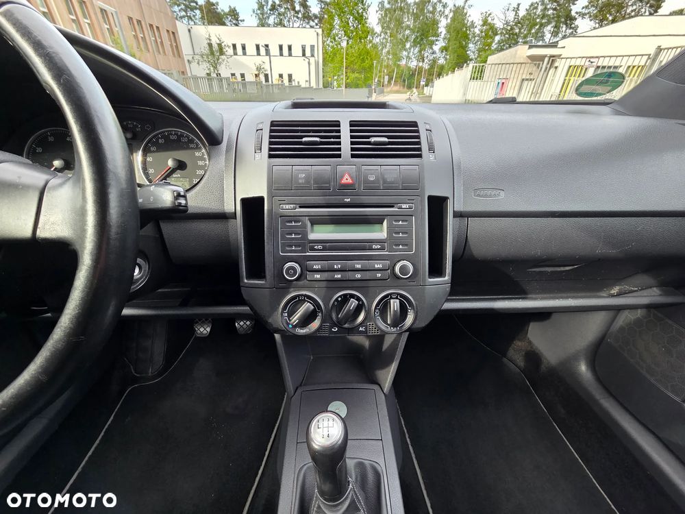 Volkswagen Polo - 19