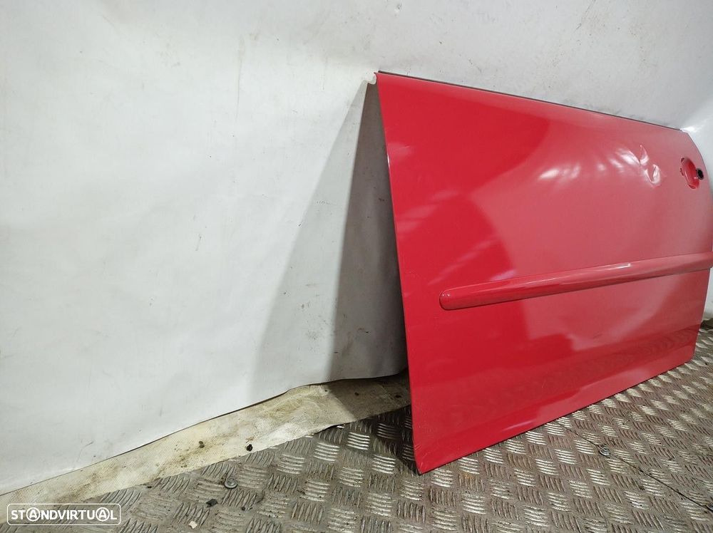 PORTA FRONTAL ESQUERDA VOLKSWAGEN GOLF V 2006 -3 PUERTAS - 2