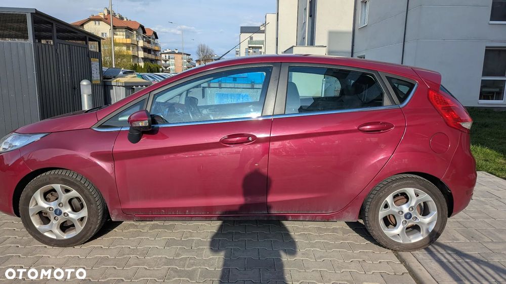 Ford Fiesta 1.4 Champions Edition - 32