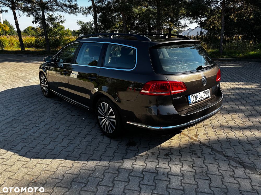Volkswagen Passat - 17