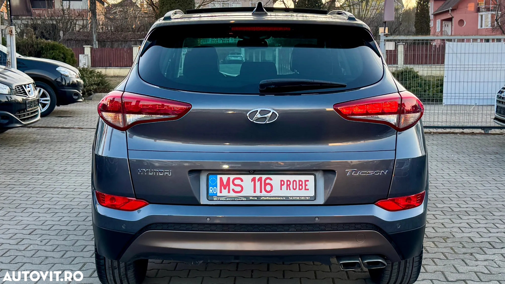 Hyundai Tucson 2.0 CRDI 2WD Style - 27