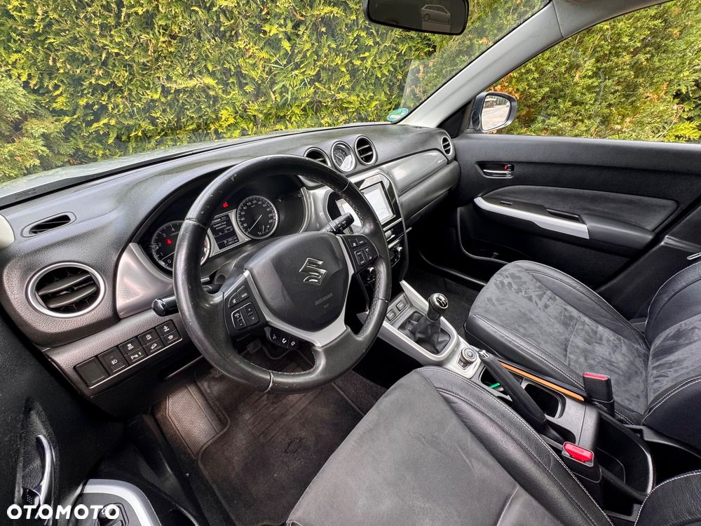 Suzuki Vitara 1.6 (4x4) Allgrip Comfort+ - 34