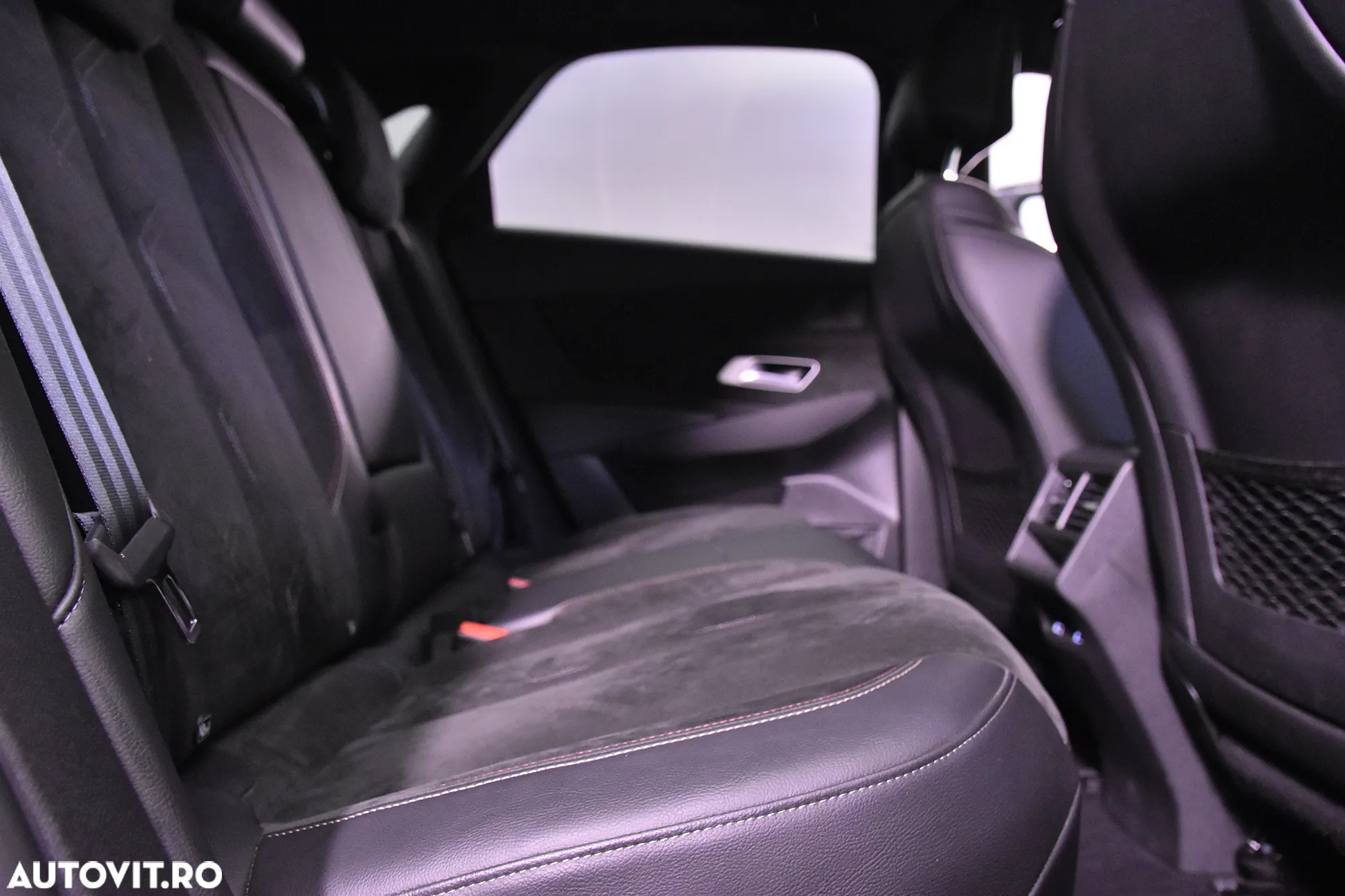 DS Automobiles DS 7 Crossback - 12