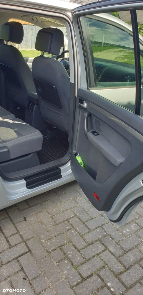 Volkswagen Touran 1.6 TDI DPF Comfortline - 17