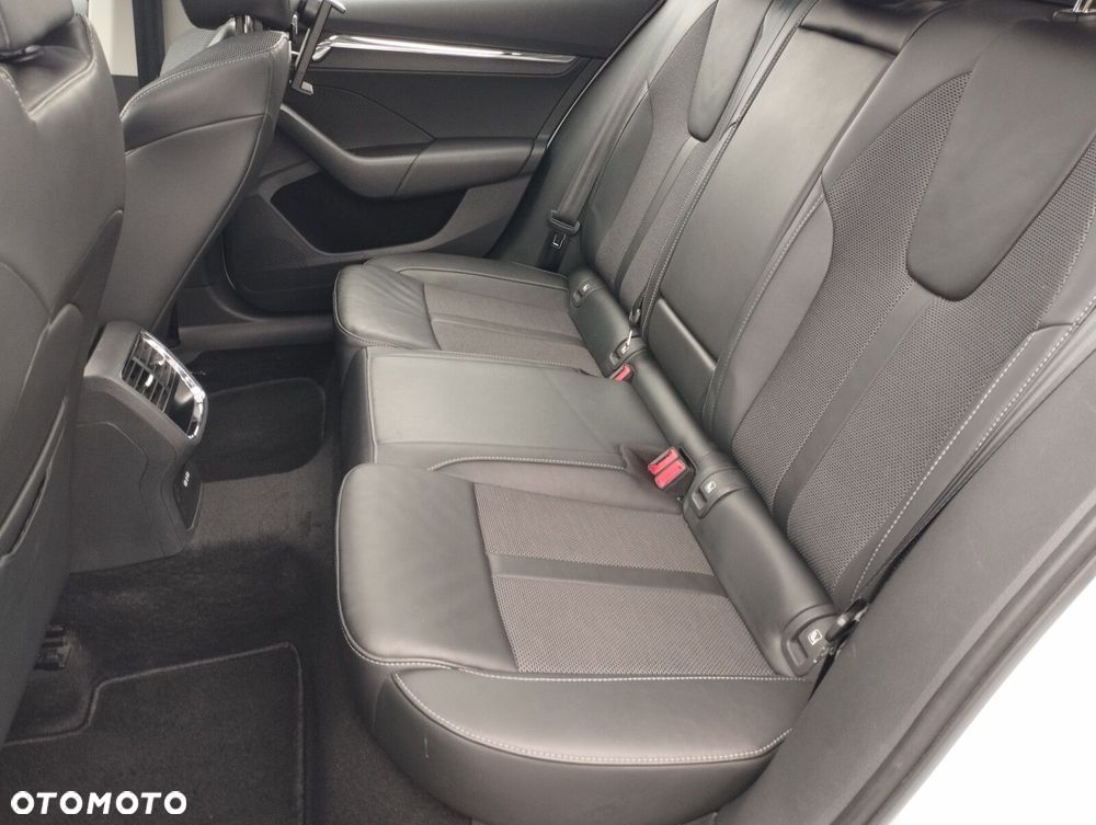 Skoda Octavia 2.0 TDI Style DSG - 31