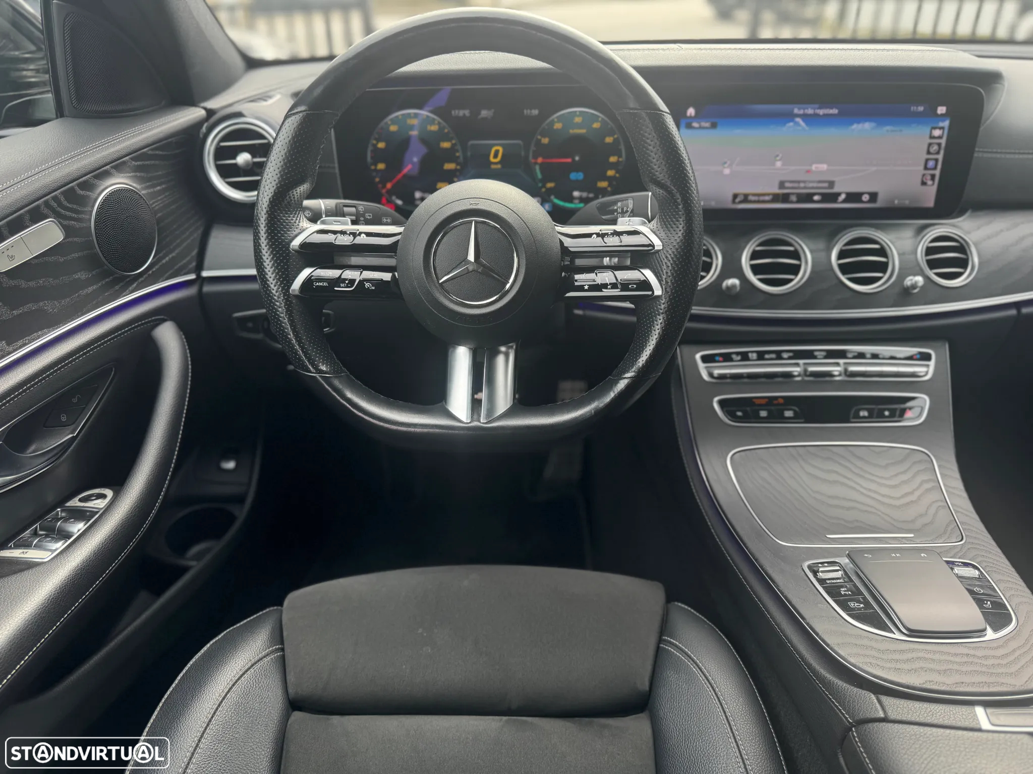 Mercedes-Benz E 300 de AMG Line - 21