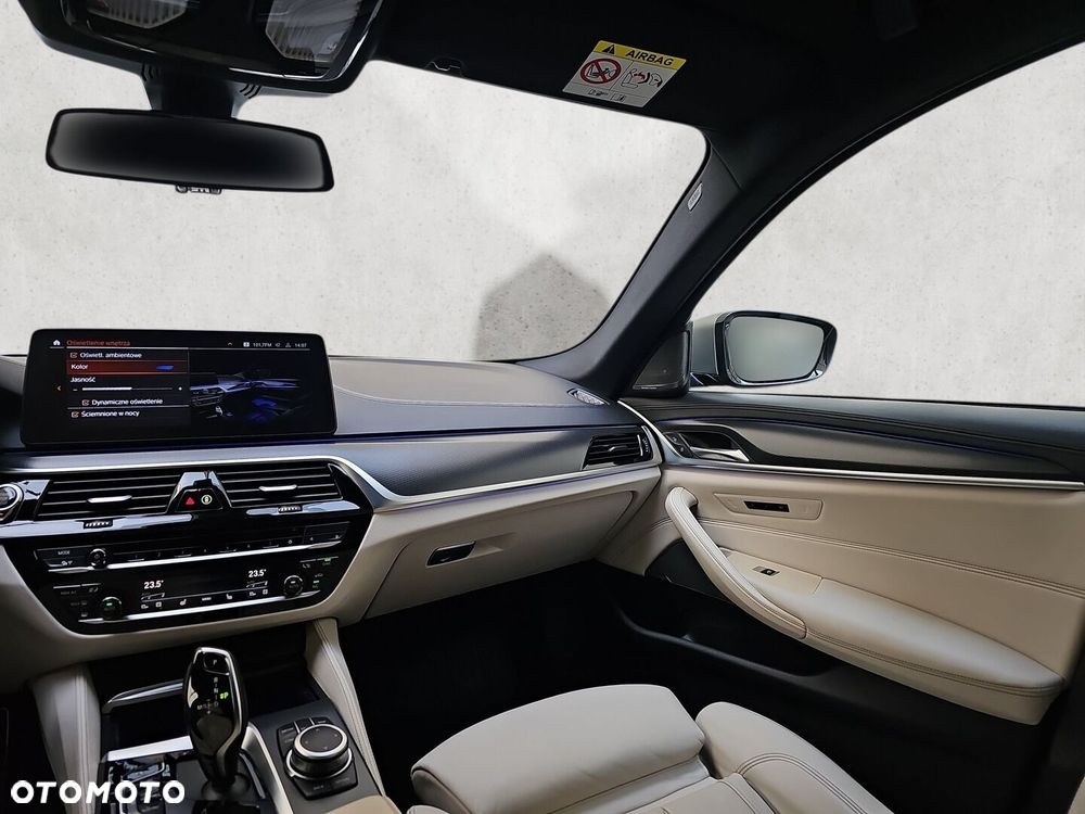 BMW Seria 5 - 34