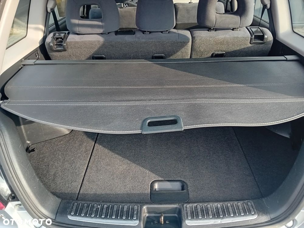 Mitsubishi Outlander - 25