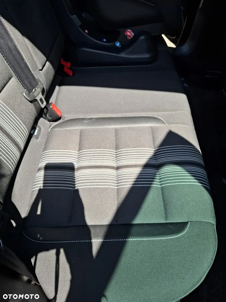 Volkswagen Golf 1.4 TSI MATCH - 12