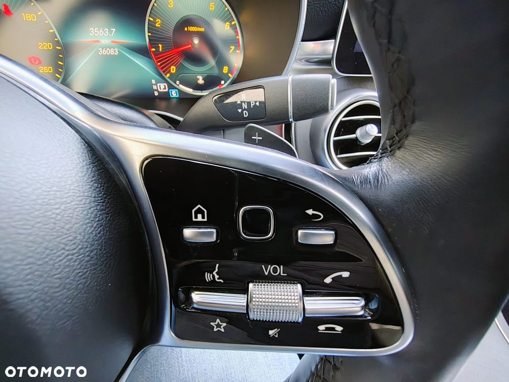 Mercedes-Benz GLC - 28